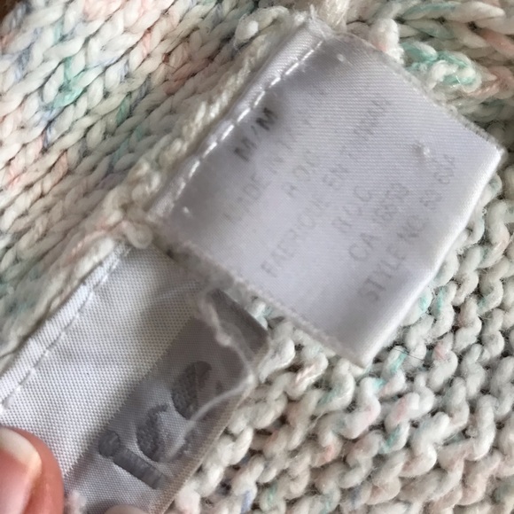 Soft, Big button cardigan/shrug - Picture 3 of 4